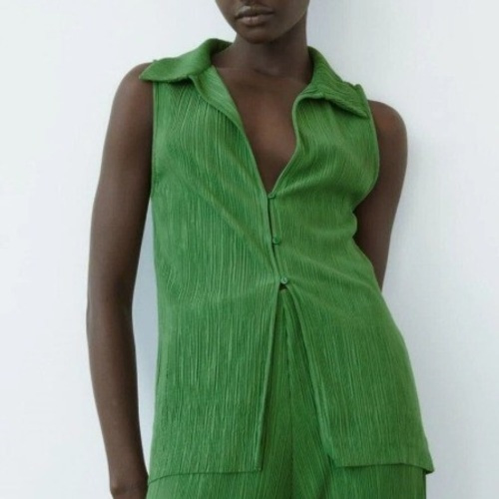 Zara L Green Pleated Plisse Top Buttoned Satin Spring Statement Avant Garde Y2K